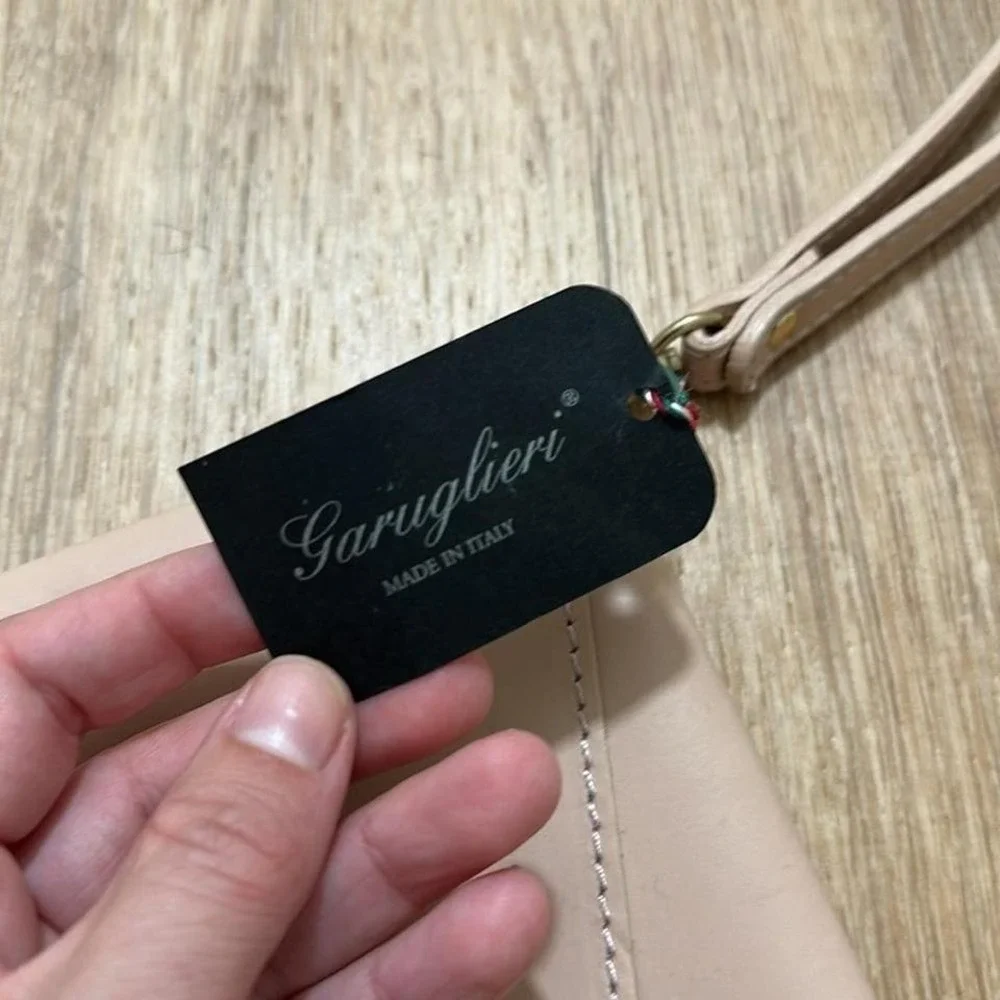 Garuglieri |‎ NEW Italy Nude Beige Blush Leather Envelope Wristlet Clutch Bag